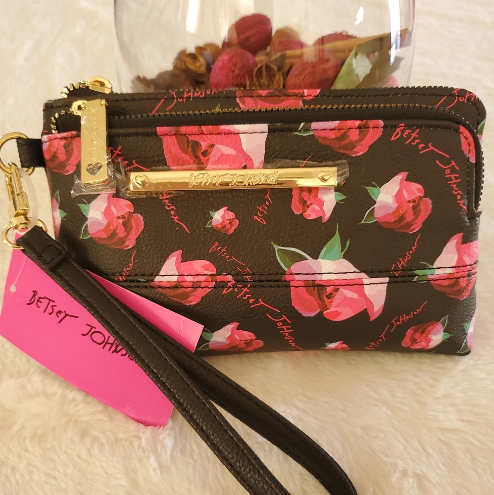Betsey Johnson XO Talli  Rose Wristlet Pouch